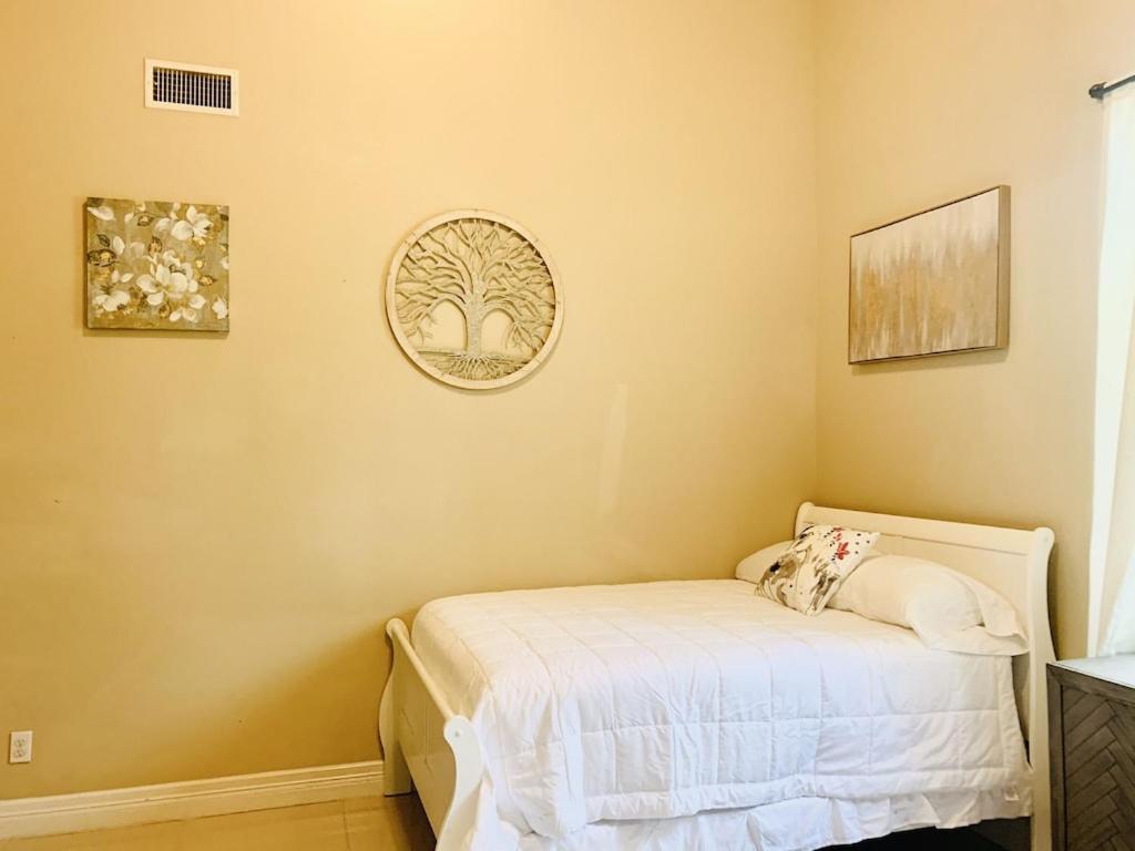 Brownsville Comfort 2 Bedroom 1 Bath , Spacious Kitchen And Outdoor Home Eksteriør billede