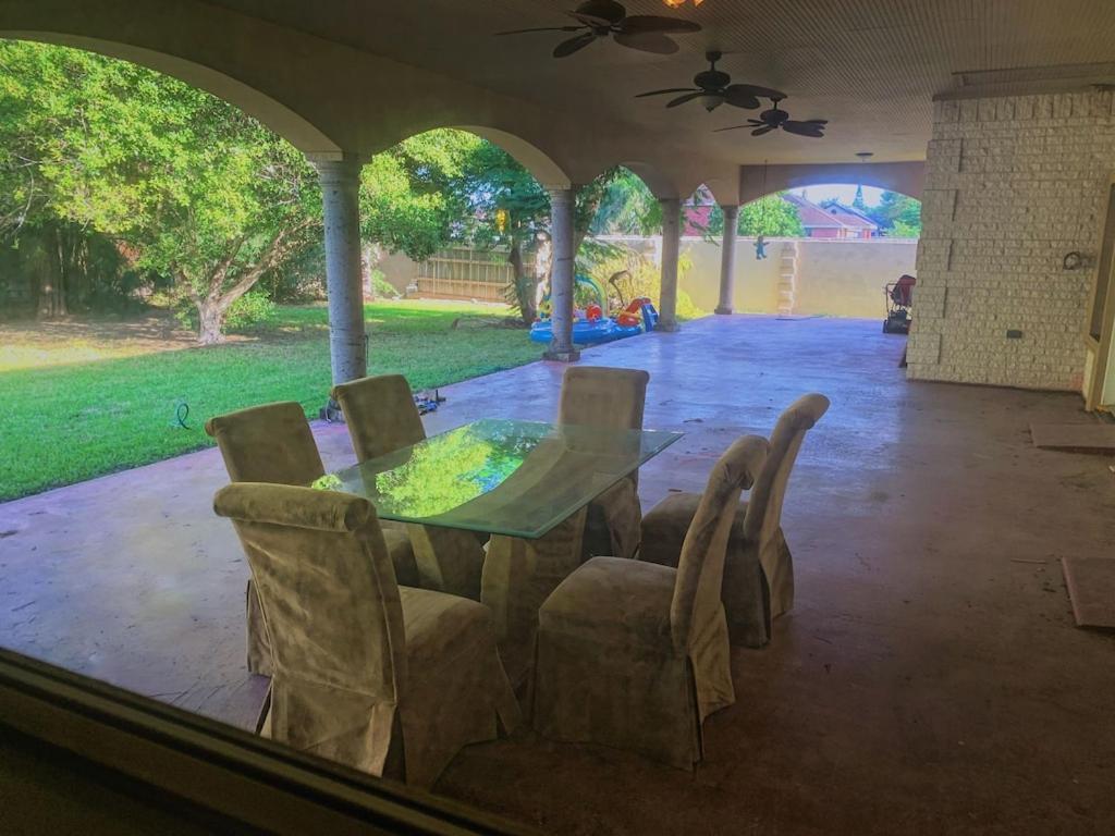 Brownsville Comfort 2 Bedroom 1 Bath , Spacious Kitchen And Outdoor Home Eksteriør billede