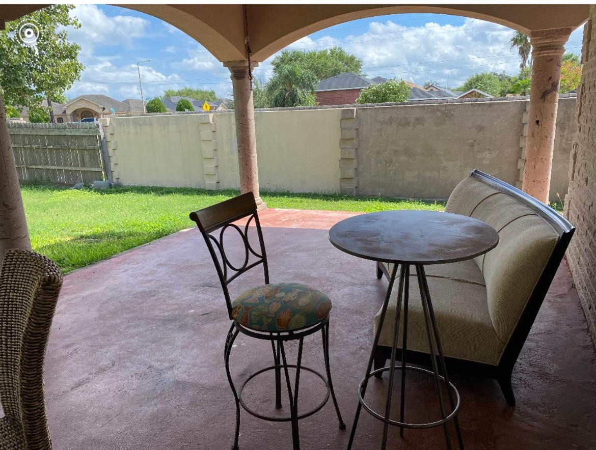 Brownsville Comfort 2 Bedroom 1 Bath , Spacious Kitchen And Outdoor Home Eksteriør billede