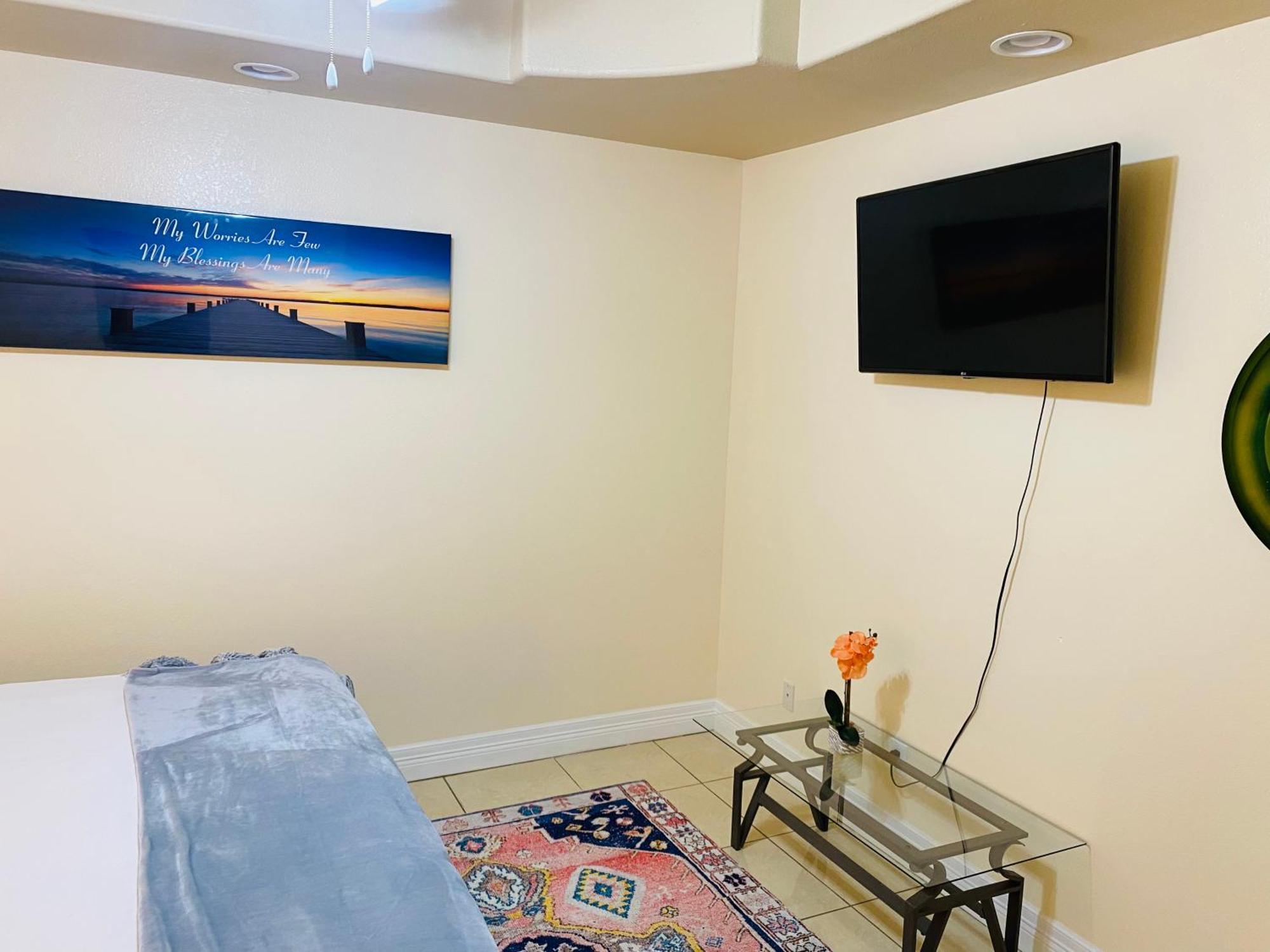 Brownsville Comfort 2 Bedroom 1 Bath , Spacious Kitchen And Outdoor Home Eksteriør billede