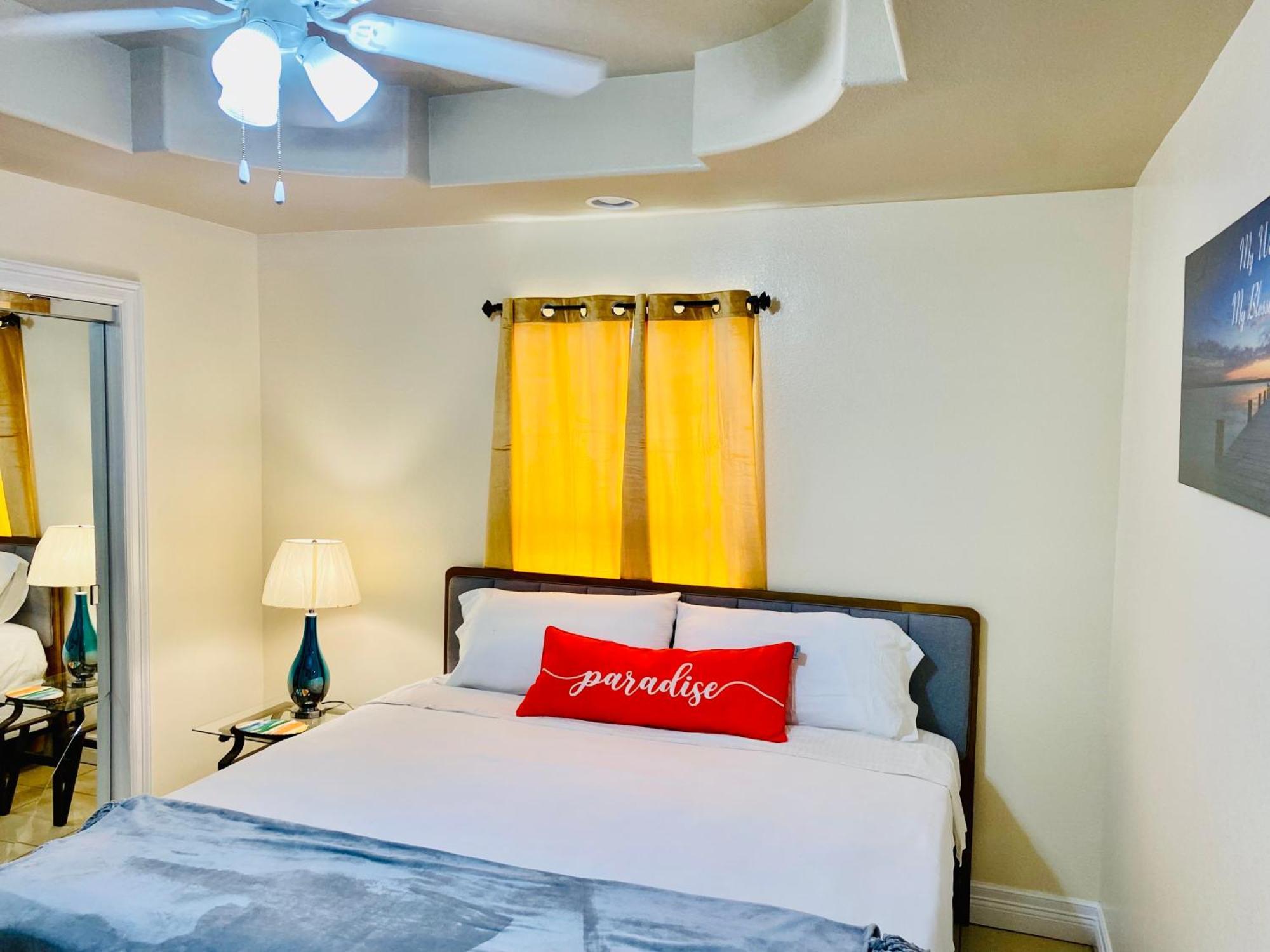 Brownsville Comfort 2 Bedroom 1 Bath , Spacious Kitchen And Outdoor Home Eksteriør billede
