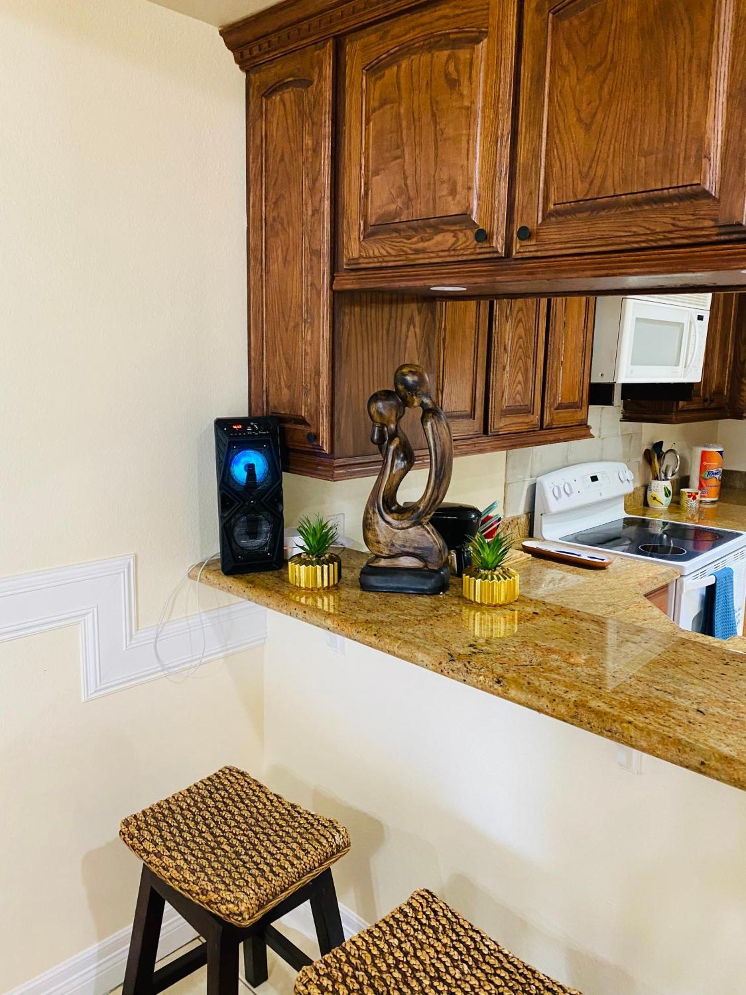 Brownsville Comfort 2 Bedroom 1 Bath , Spacious Kitchen And Outdoor Home Eksteriør billede